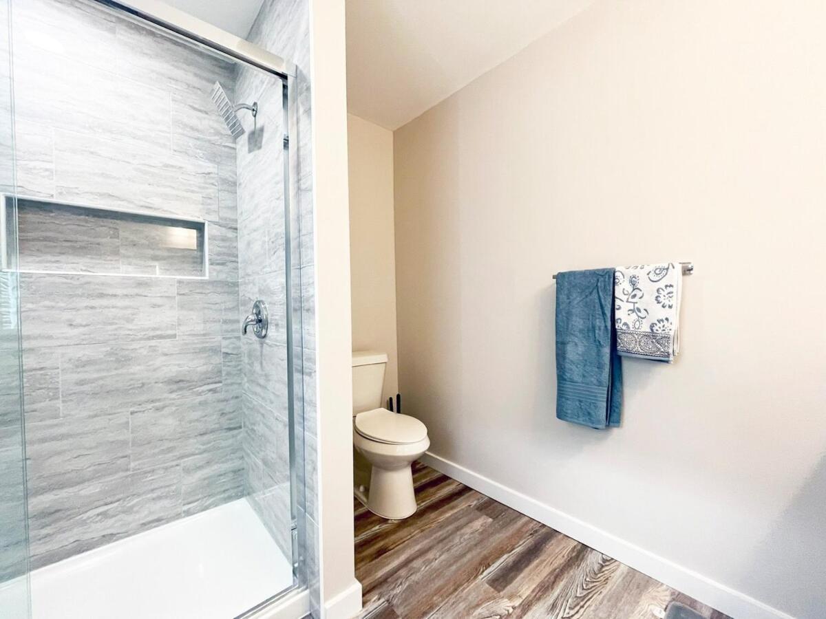 Beautiful Cozy New Build Home - Pet Friendly South Euclid Екстер'єр фото